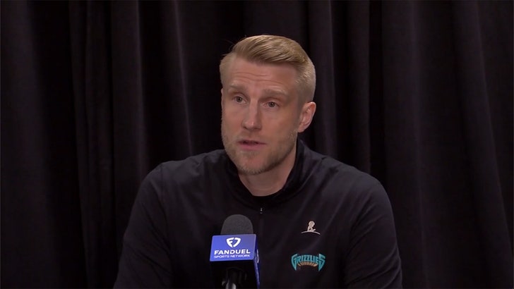 040925_interim_coach_wells_injury-kal