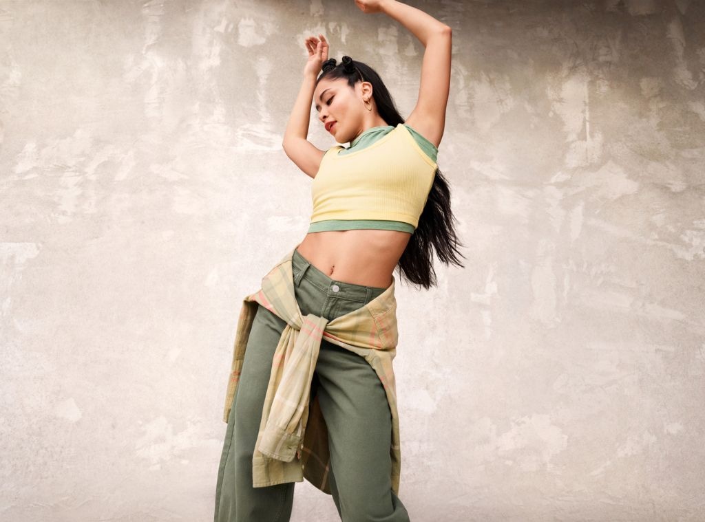 c9273e6e-d42e-4c14-9371-f3795413bb75_1744993808 Shop Gap Outlet Deals