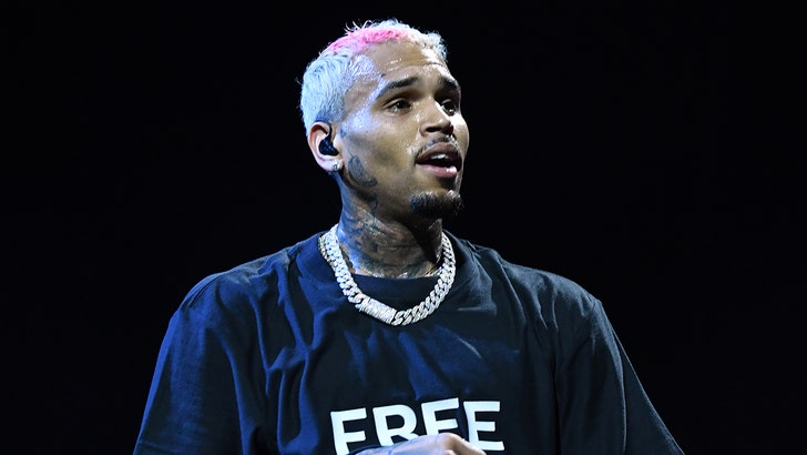 cb2c6aa1f920452695034bb3d3e14b0b_md chris-brown