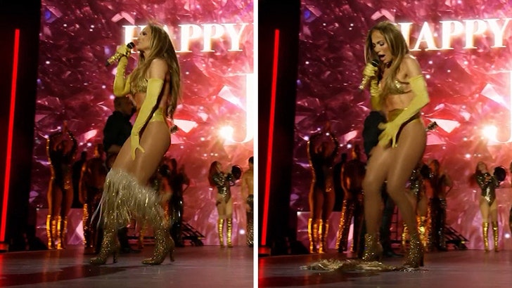 cc80aaeba5944762bfbc7ee25c249eec_md jennifer-lopez-kal-07-27-2025
