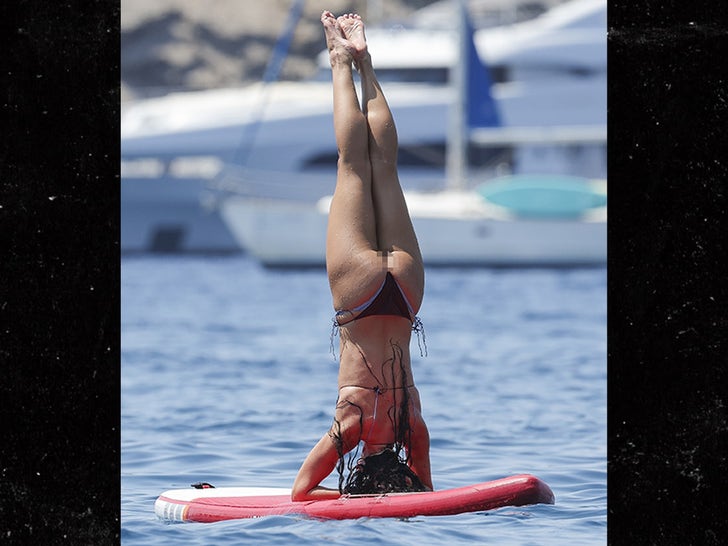 0814-Dua-Lipa-Ibiza-Body-SUB-2