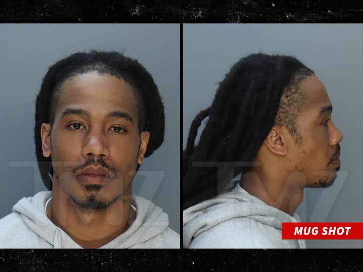 ce3b3cac58404b628ae137f82eb1ab2b_md Benjamin Leon Kearse Jr. mug shot split swipe Miami Dade Corrections & Rehabilitation Center