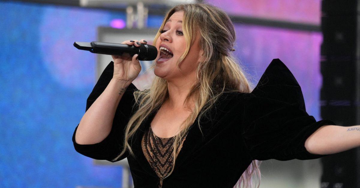 clarkson-1752604771800 Photo of Kelly Clarkson