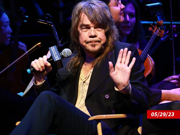 d24e7fb9cc0f4deb981c593bcc834703_md David Johansen recent