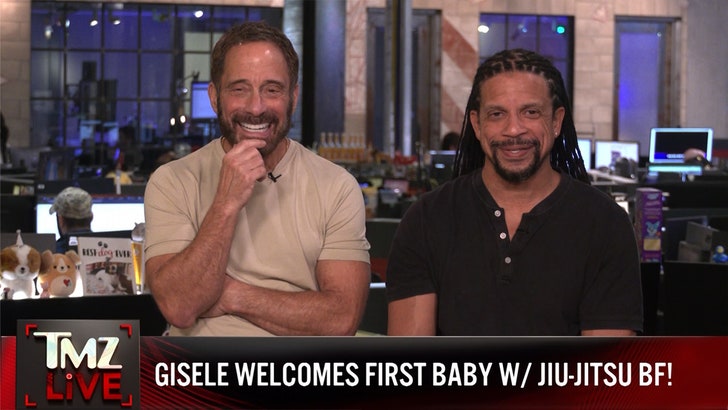 d6b9f811abe64c4fa2a9f3c64bd7ee85_md-1 020525_tmz_live_gisele_kal