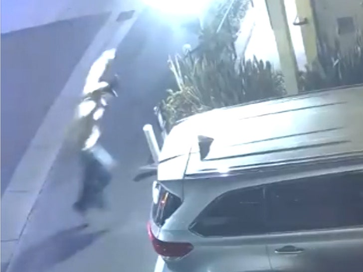 d7d776f8f893477ea7b389508273ad50_md 020125_motel_shoot_out-sg1