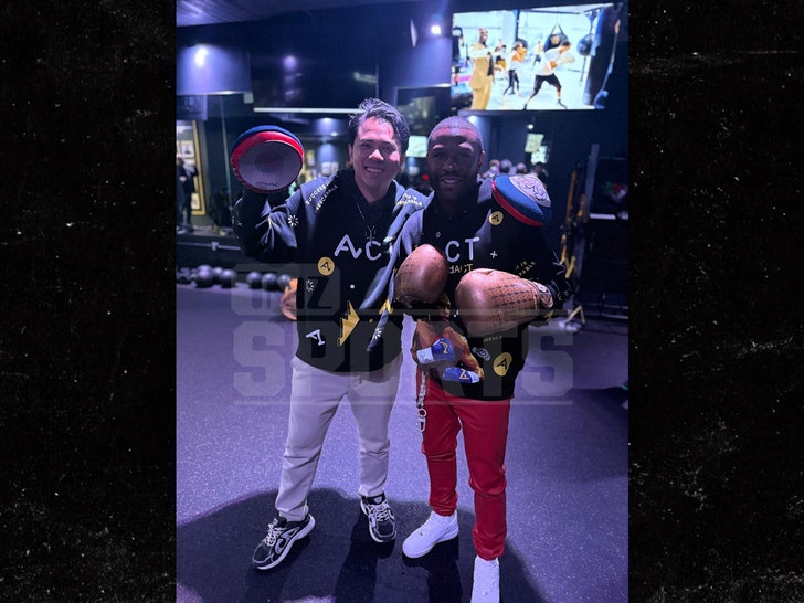 d9e61cf092834726b3c13279226820cb_md Floyd Mayweather sports wm 1
