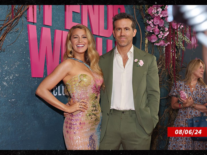 db15670acfcb469397f53e614c4524c2_md-1 blake lively ryan reynolds sub getty
