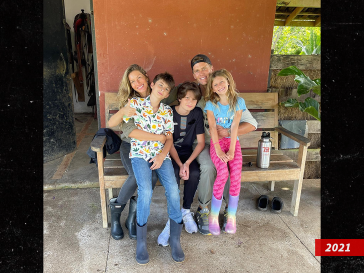 tom brady and gisele with kids