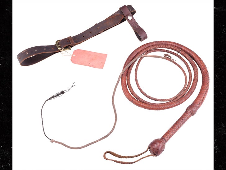 dc36942b59324e3ba12a2c7885d87012_md 'Indiana Jones' Whip and Belt Swing Into Los Angeles Memorabilia Auction