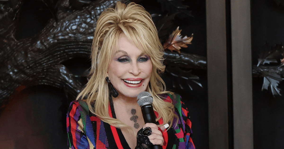 dolly-parton-planned-her-own-funeral-as-friends-fear-shes-overworked-1-1741124602950 dolly parton planned her own funeral as friends fear shes overworked