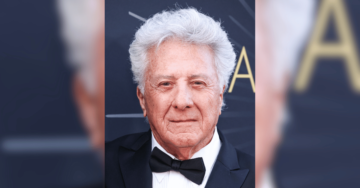 dustin-hoffman-kept-on-a-short-leash-by-wife-years-after-sex-scandal-3-1754684271188 Photo of Dustin Hoffman