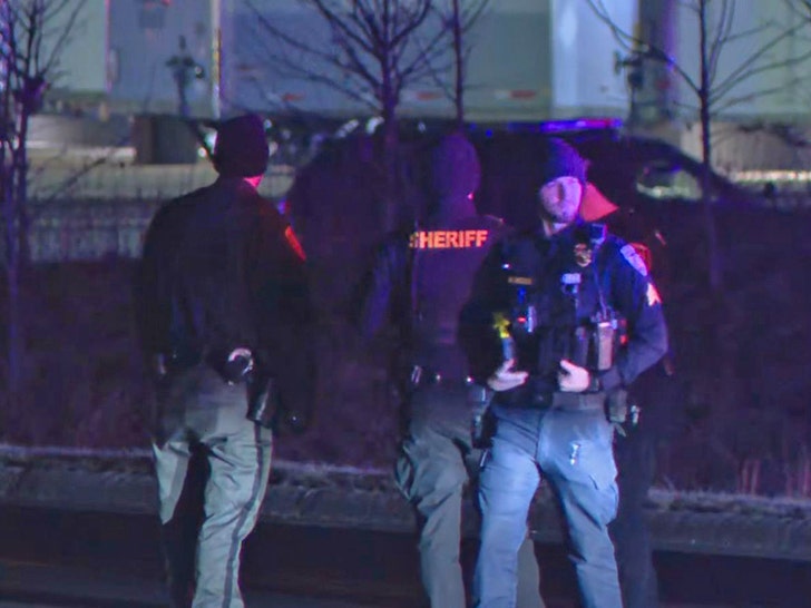 e175565c94914221958ea4a4256298fd_md Police Respond to Ongoing Active Shooter Situation in New Albany abc6 fox 28 columbus 3