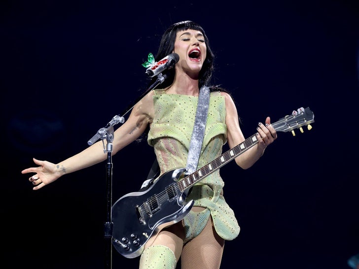 e1fcae01828445ecaad6e6f5e4976325_md Katy Perry performs during The Lifetimes Tour 2025 In Mexico City