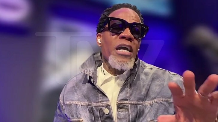 e256953a56344331b84fe325d6e2440c_md d-l-hughley-kal-05-20-2025