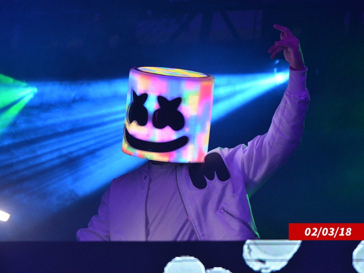 e3105bc2cd3641a2a7e6b147b76e29e4_md marshmello sub getty swipe 2jpg