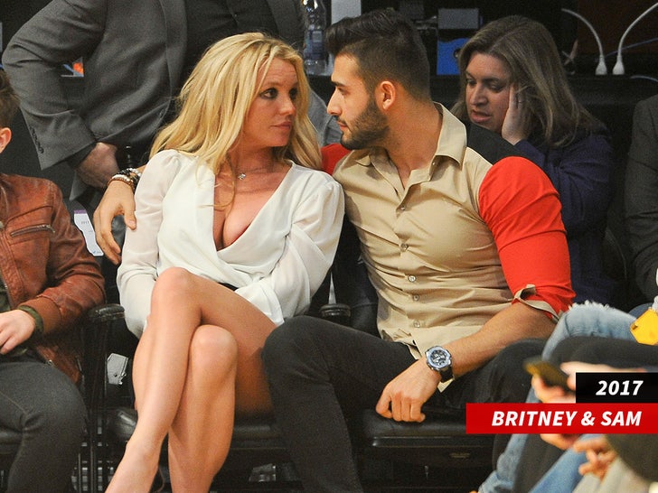 e833a00b213c40ecadcb7955aedf5276_md sam asghari britney spears sub getty swipe