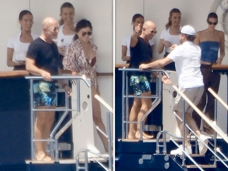 e8e9b14926fb4a2e8fdc348c353fb078_md Leonardo DiCaprio and Vittoria Ceretti Join Bezos’ Yacht Party in Ibiza