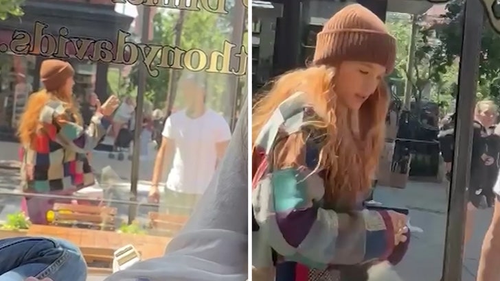 ea09ef089a7f4af6a50c561fea0b337d_md 081224_blake_lively_justin_baldoni_kal