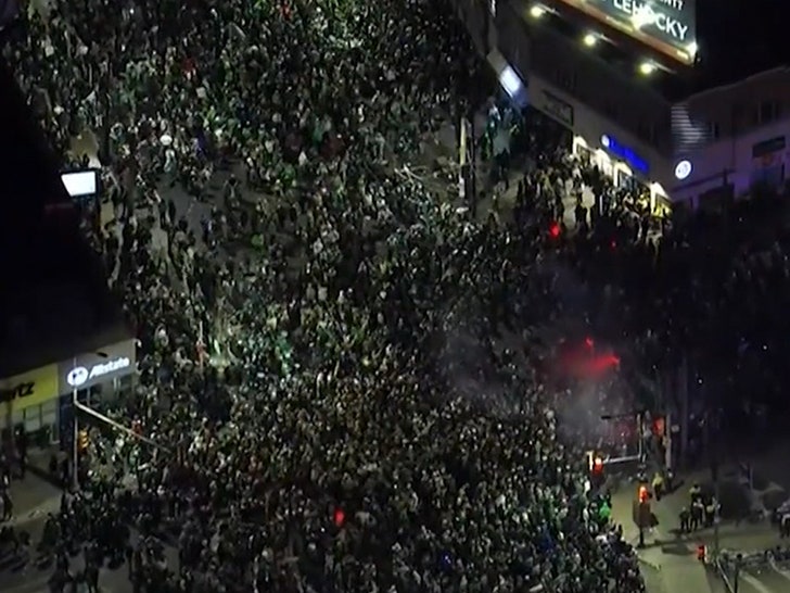 eae35059707e4bfeb1506f059d30cfc1_md 012725-eagles-aftermath-primary-3