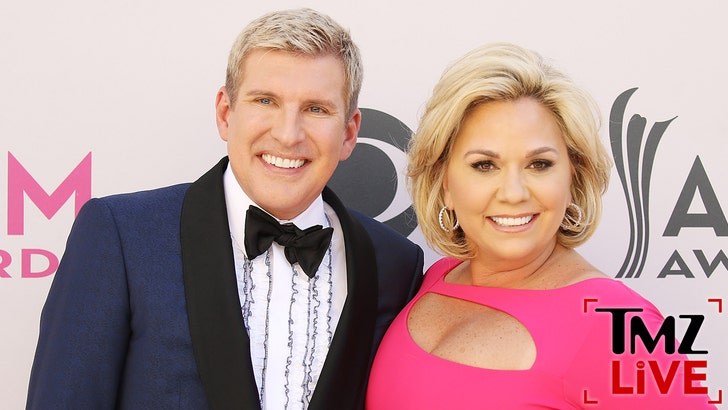 eb01237250cf403dad997370fc9dffe5_md chrisley