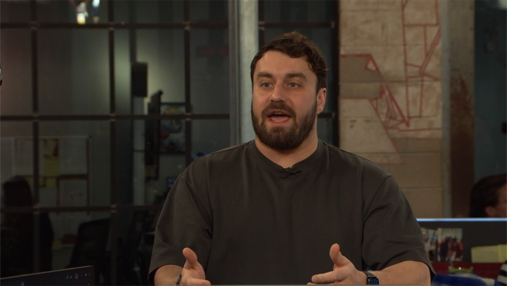 ebaca8c091bc4966bcc3bc61a654e228_md kylie kelce