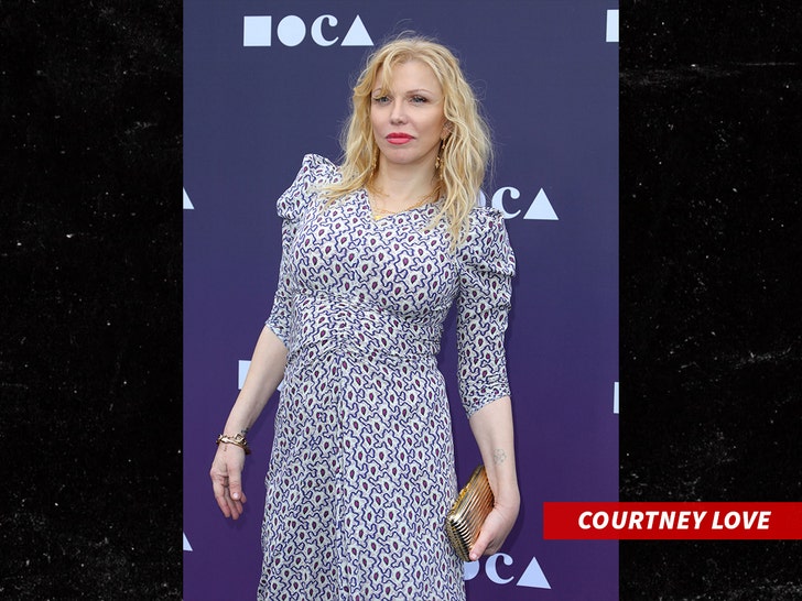 ec0fad52909b4ae09ea131dd7083aa88_md Courtney Love