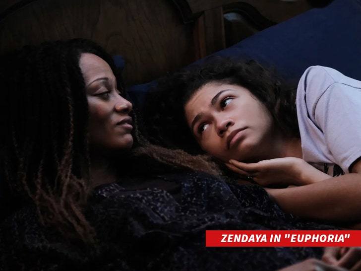 ede7f01115a146c4b48eb6b1af835ad0_md zendaya in euphoria