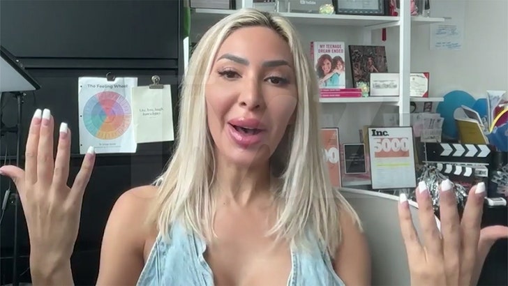 ee2815a87dde4538bff592fc3bd73fb3_md 020625_farrah_abraham_kal