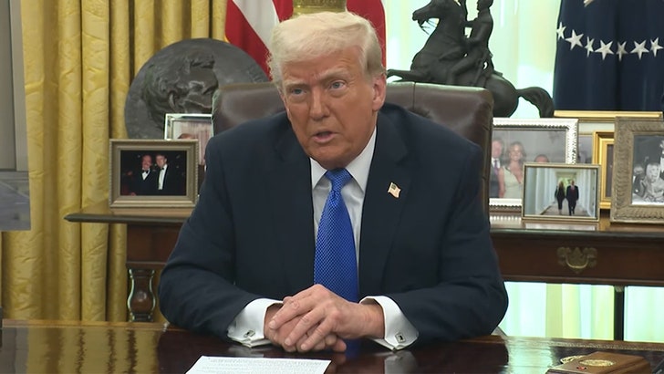 ef52f29a0ef74c2a8e68130a243fd18f_md 032125_donald_trump_nyt_kal