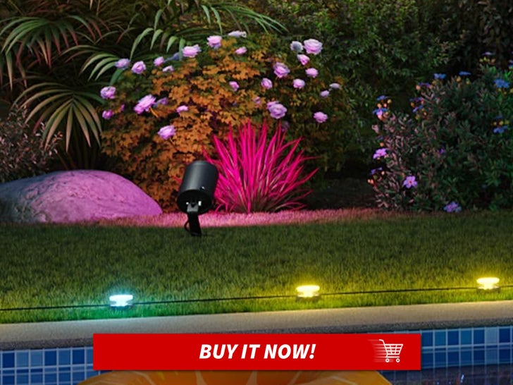f07f5cdc9ef1442aae6bd1d0b9a80e38_md Govee-Outdoor-Spot-Lights-MAIN