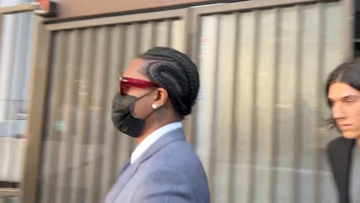 f11df81c72174f2d939487d8792e4e40_md 012425-asap-rock-leaving-court-kal