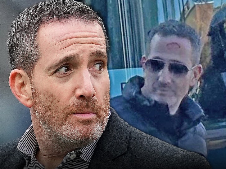 f2044b93e05e42ce883e2b427bafd1fd_md gm howie roseman main getty x composite