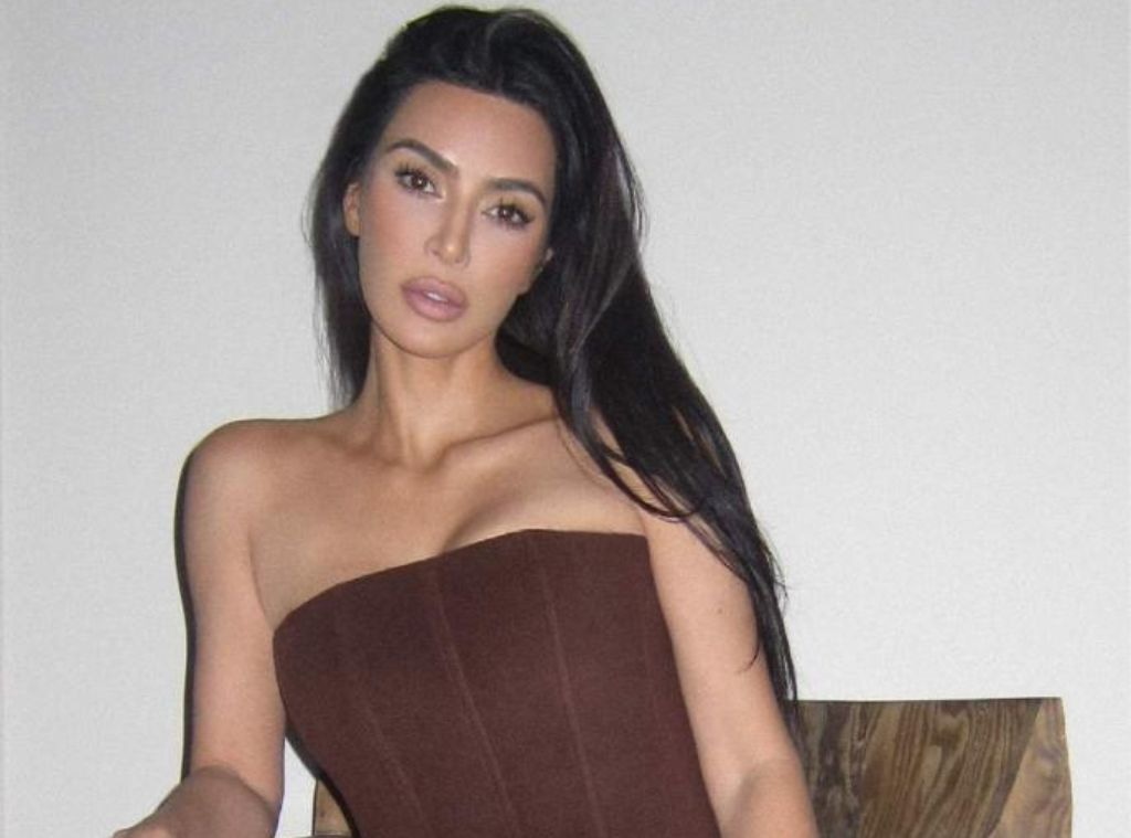 f30f2840-cd5e-409f-a17a-160e7154decf_1745436206 Shop Kim Kardashian SKIMS Bi-Annual Sale Early Access