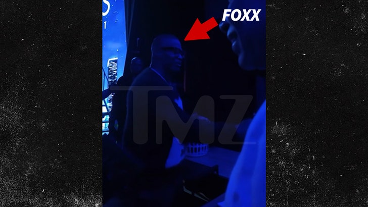 f65386a5c3c84cd6b2c27d6c78a560cc_md 022425-jamie-foxx-kal