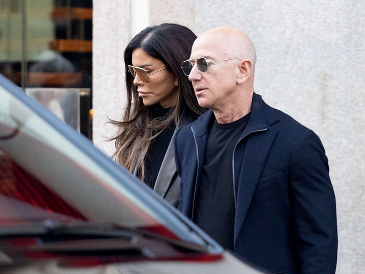 jeff bezos lauren sanchez dolce and gabbana shopping