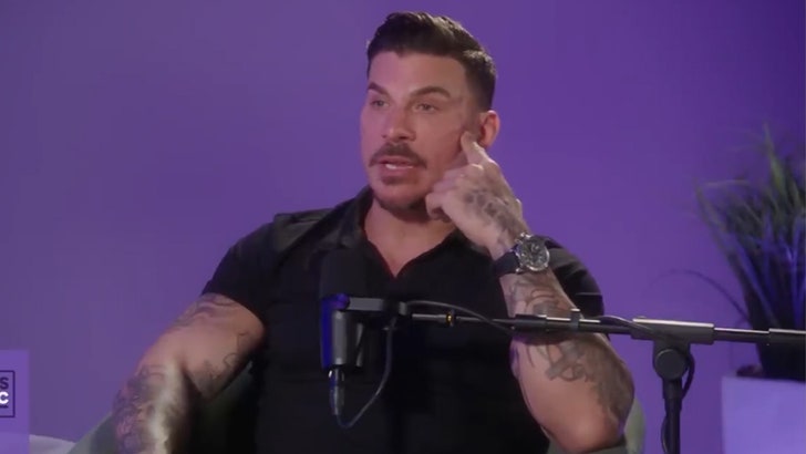 f9439e3297da44a29cce7823e57c1211_md 030425_jax_taylor-kal2