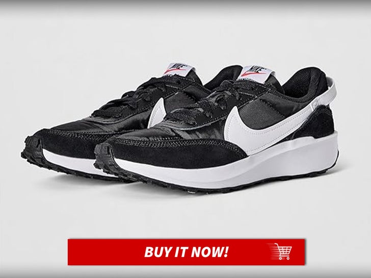 Nike-Womens-Waffle-Debut-Shoes-Fall-Sneakers-MAIN