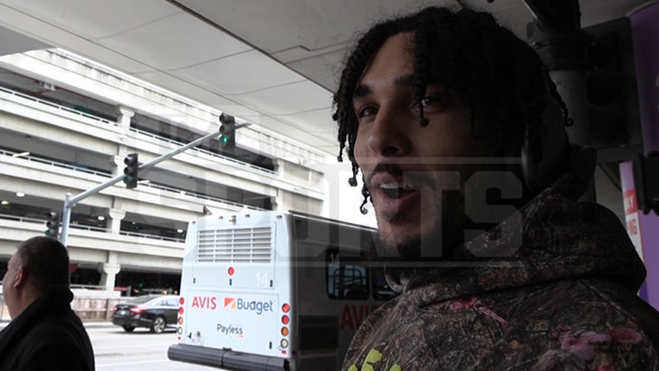 fa4eefd14efd453b8a6a6affd0ee5499_md-1 013025_liangelo_ball_kal