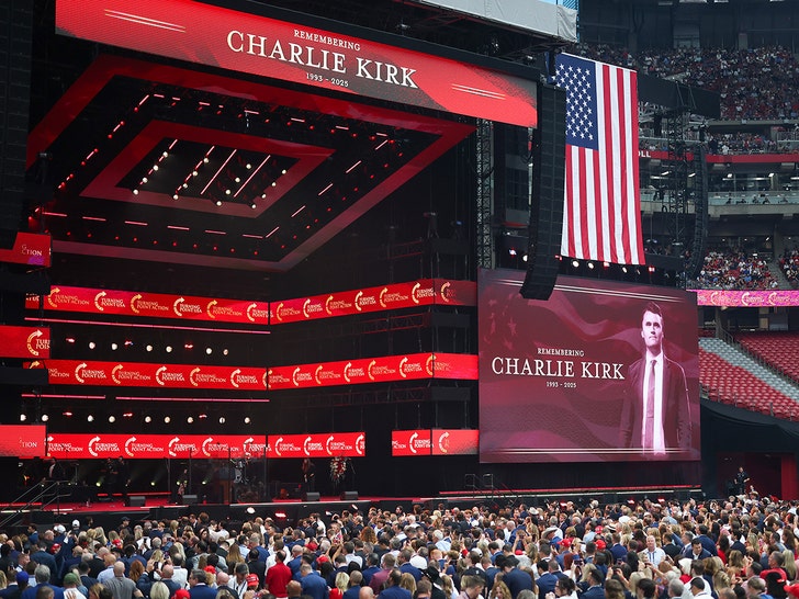 fdf3190c7b3e44949305846b5e95b844_md Memorial Service Held For Charlie Kirk
