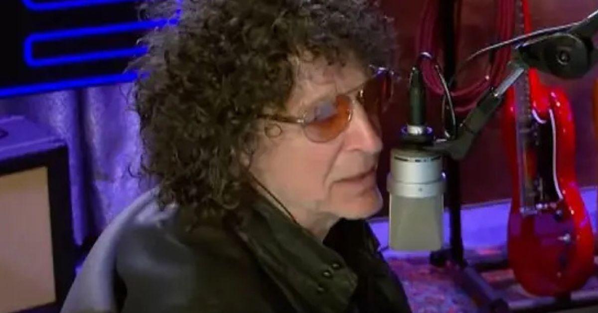 howard-stern-signs-new-deal-13-1755529453813 photo of howard stern