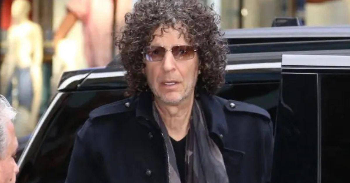 howard-stern-signs-new-deal-2-1755529436910 photo of howard stern