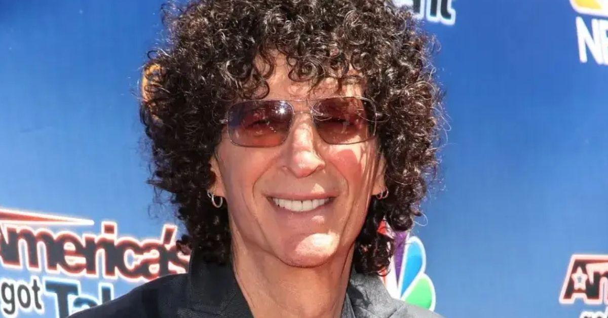 howard-stern-signs-new-deal-5-1755529418550 photo of howard stern