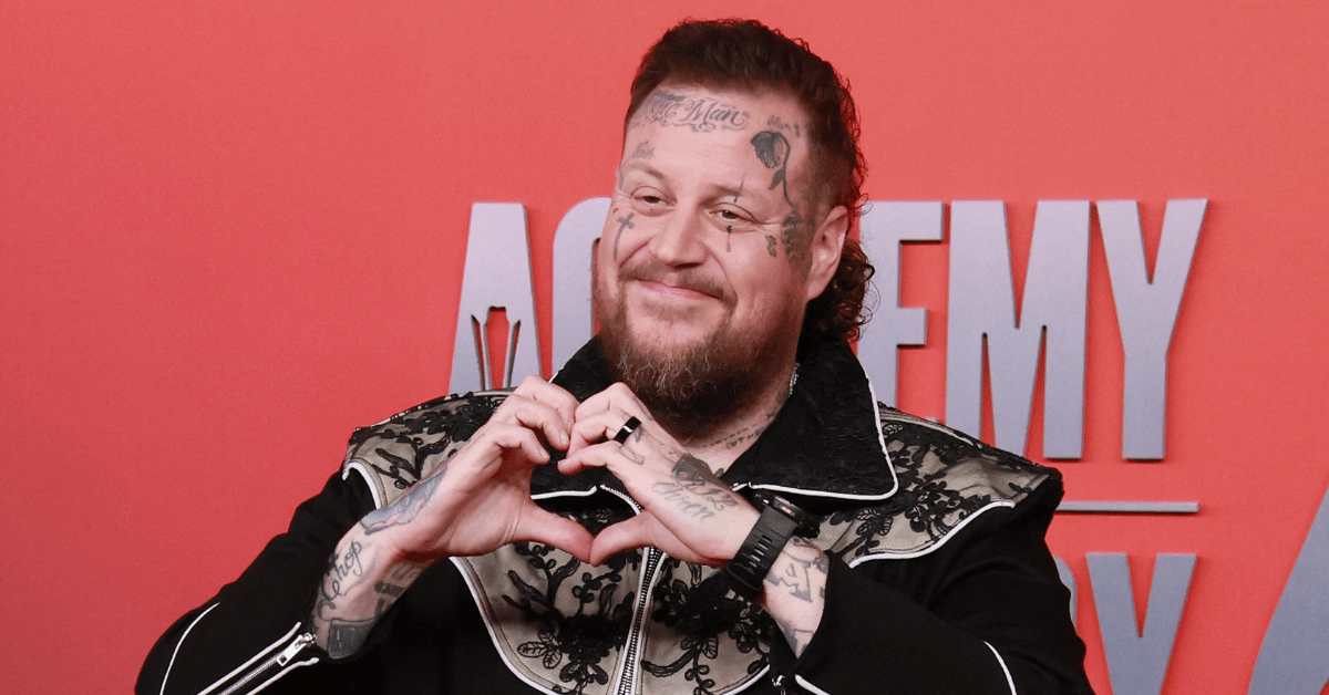 jelly-rolls-wife-claps-back-at-trolls-over-singers-cheating-confession-1-1761319227876 Photo of Jelly Roll