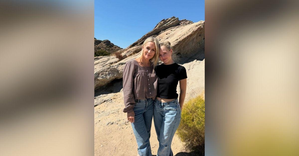 jennie-garth-hottest-photos-4-1756338457350 Photo of Jennie Garth and daughter Lola