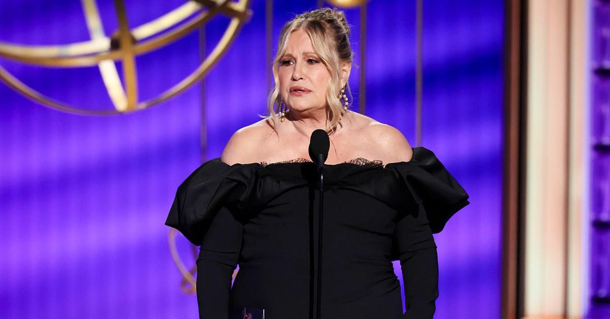 jennifer-coolidge-emmys-cbs-2-1757899875990 Photo of Jennifer Coolidge