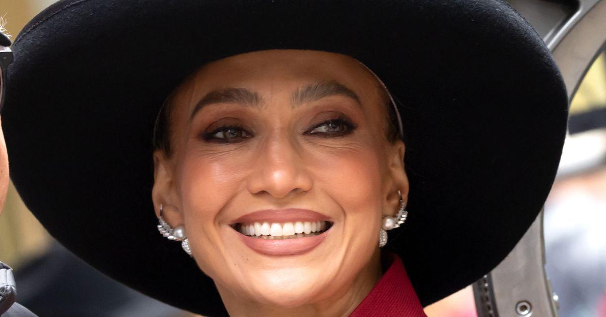 jennifer-lopez-alex-rodriguez-cheating-question-involving-madison-lecroy-uncomfortable-2-1760637596570 Photo of Jennifer Lopez