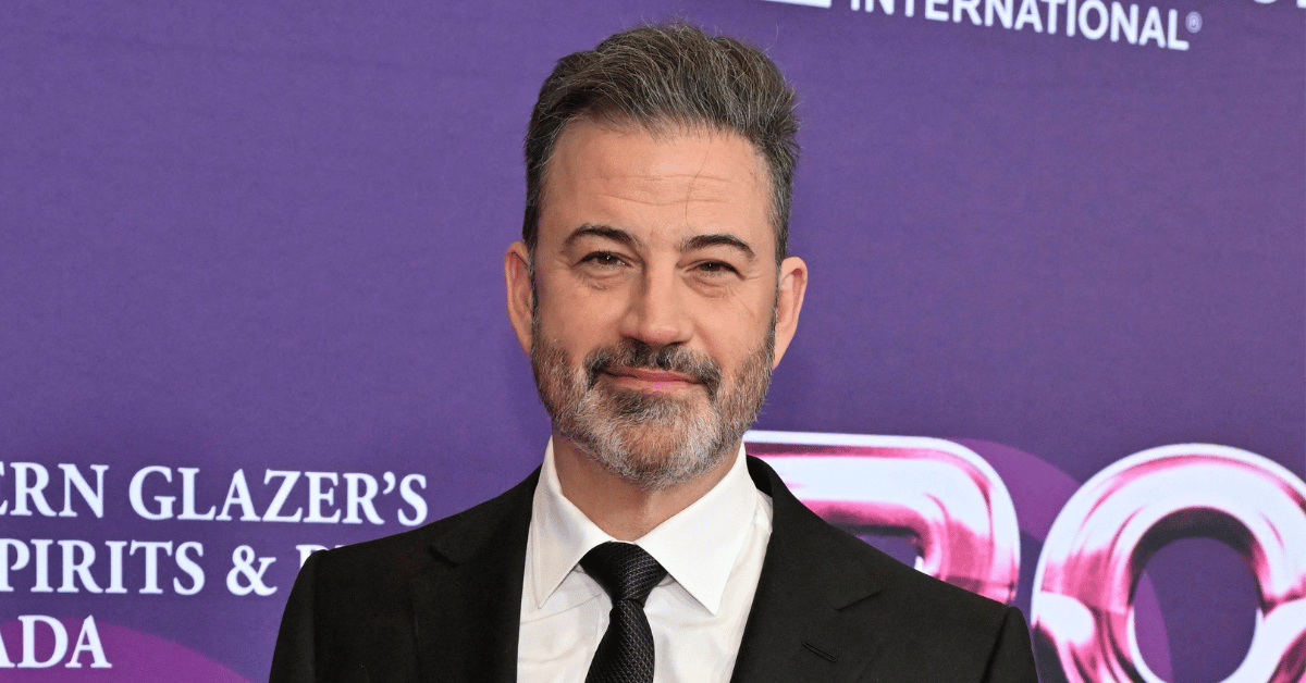 jimmy-kimmel-would-love-to-host-trump-on-late-night-show-1-1760042871203 Photo of Jimmy Kimmel