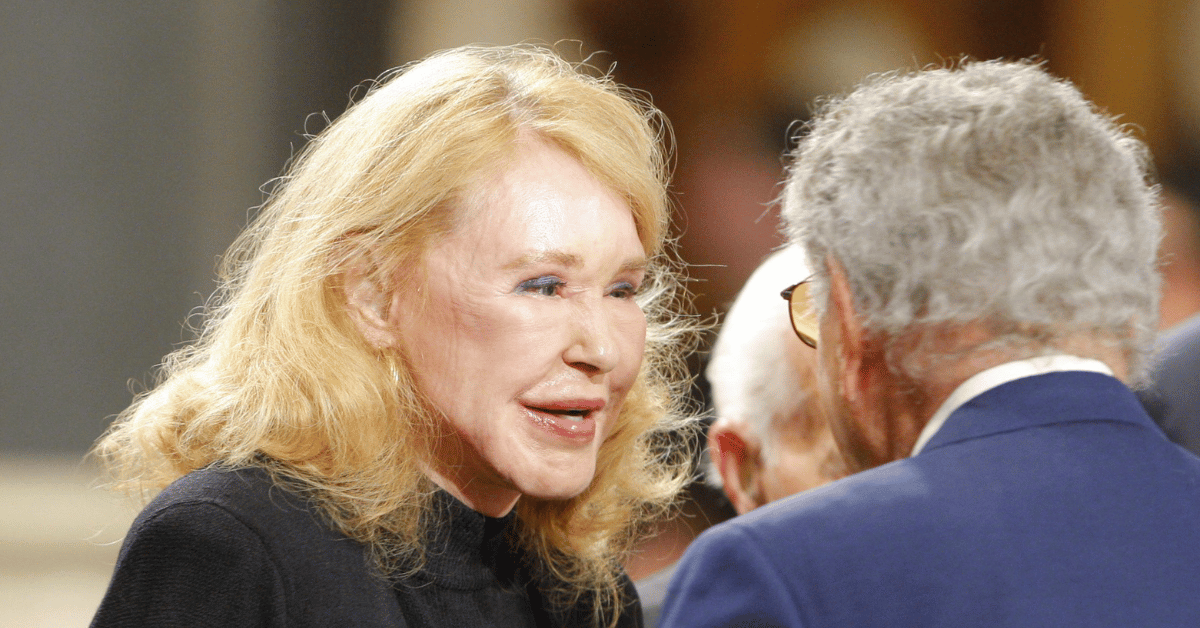 joan-kennedy-was-put-on-suicide-watch-after-back-to-back-deaths-5-1760036027001 Photo of Joan Kennedy