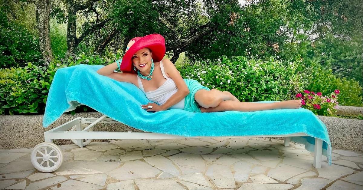 joancollinsdbe175562280037027552864691024931837697688-1755628924644 Photo of Dame Joan Collins
